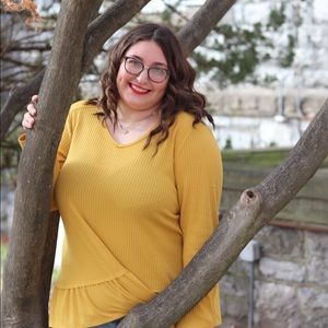 Meet your Posher, Lacy